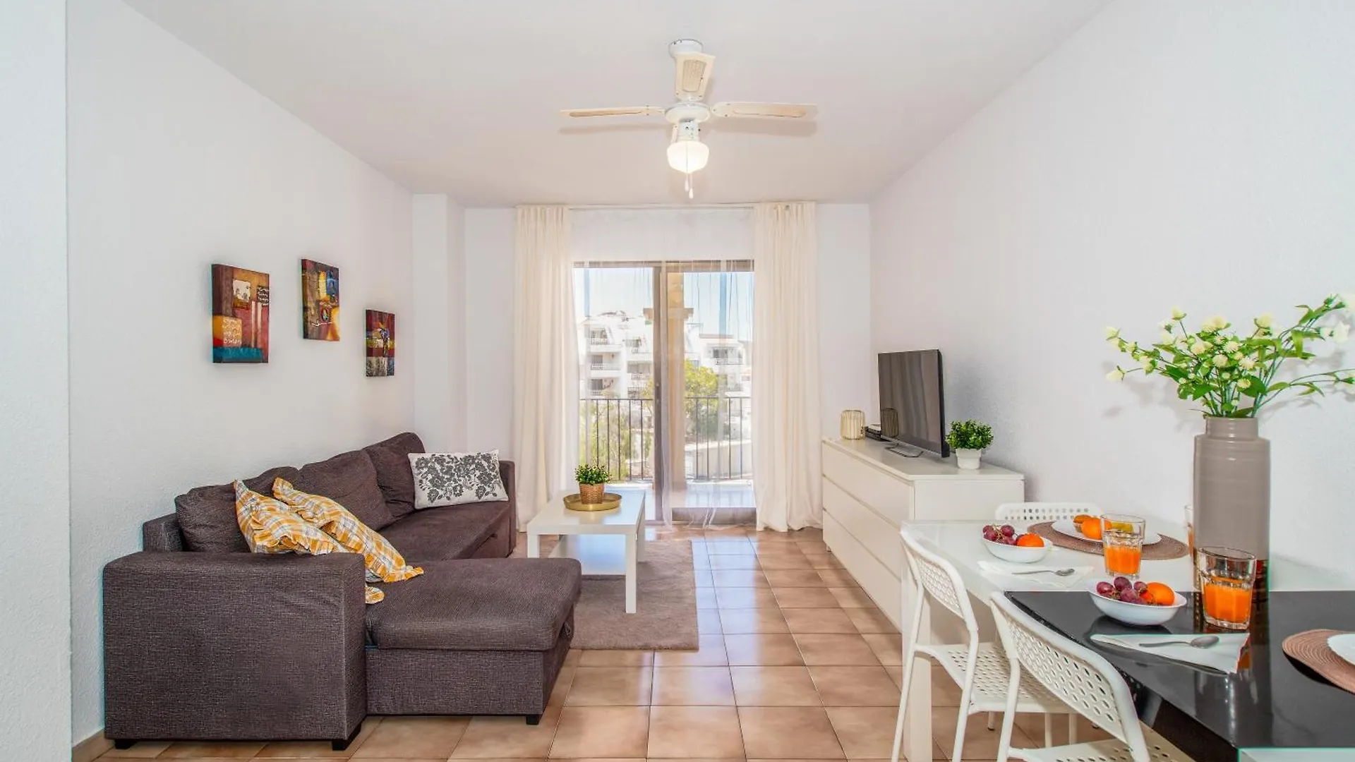 Διαμέρισμα Apt Patricie With Heated Pool Los Cristianos  Ισπανία