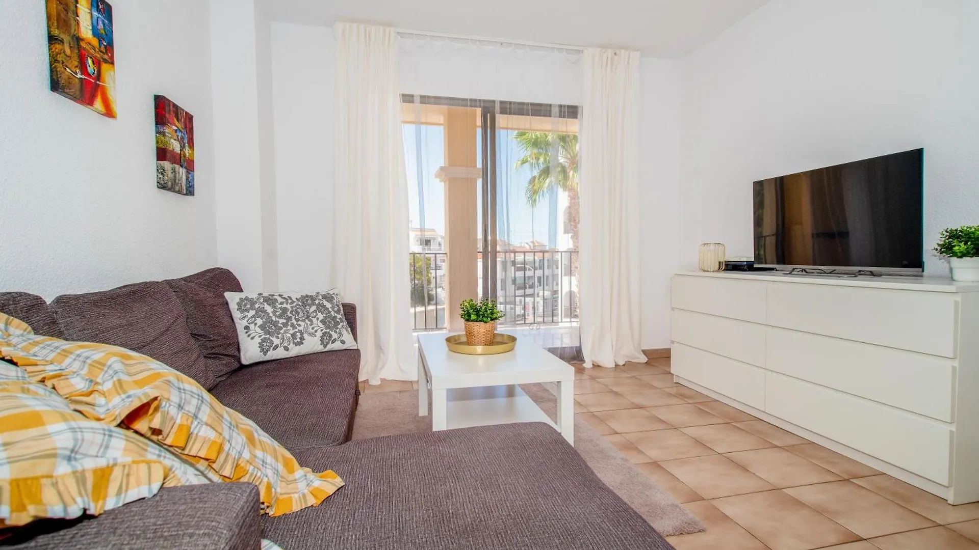 Apt Patricie With Heated Pool Los Cristianos
