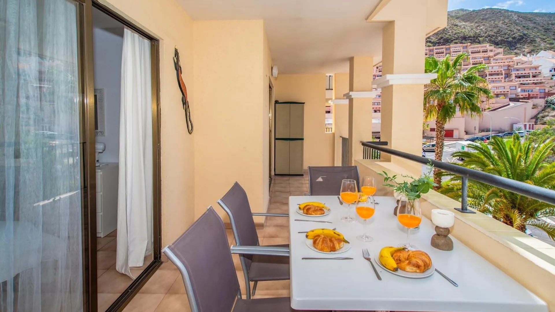 Apt Patricie With Heated Pool Los Cristianos  0*, Los Cristianos (Tenerife)