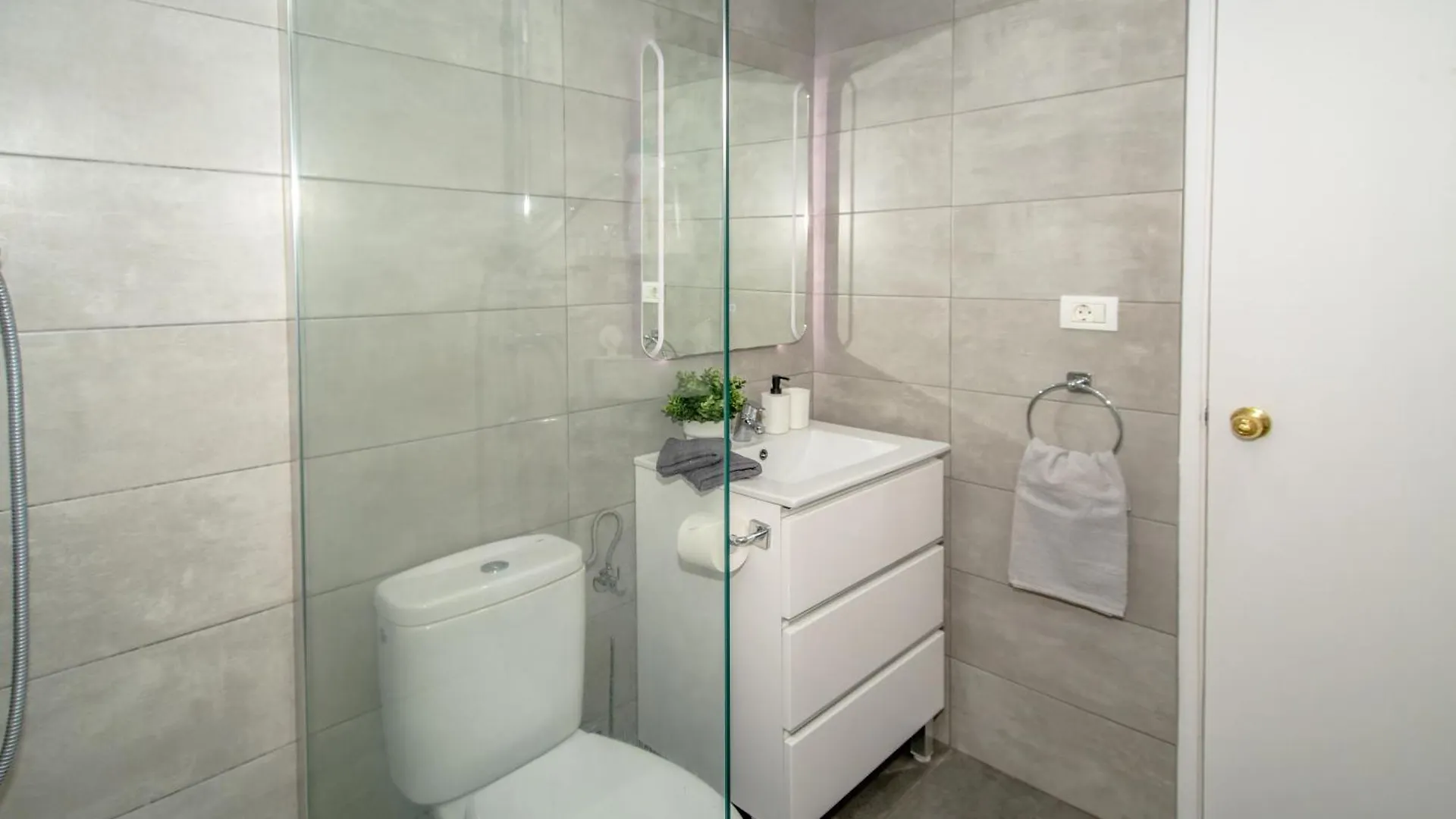 Apt Patricie With Heated Pool Los Cristianos  Los Cristianos (Tenerife)